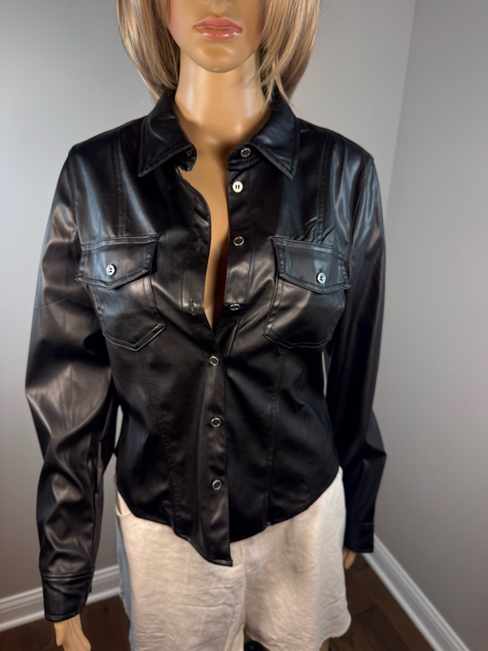 AKIRA Black Faux Leather Button Down Shirt Jacket Vegan Leather Top Size M NW - Picture 4 of 7